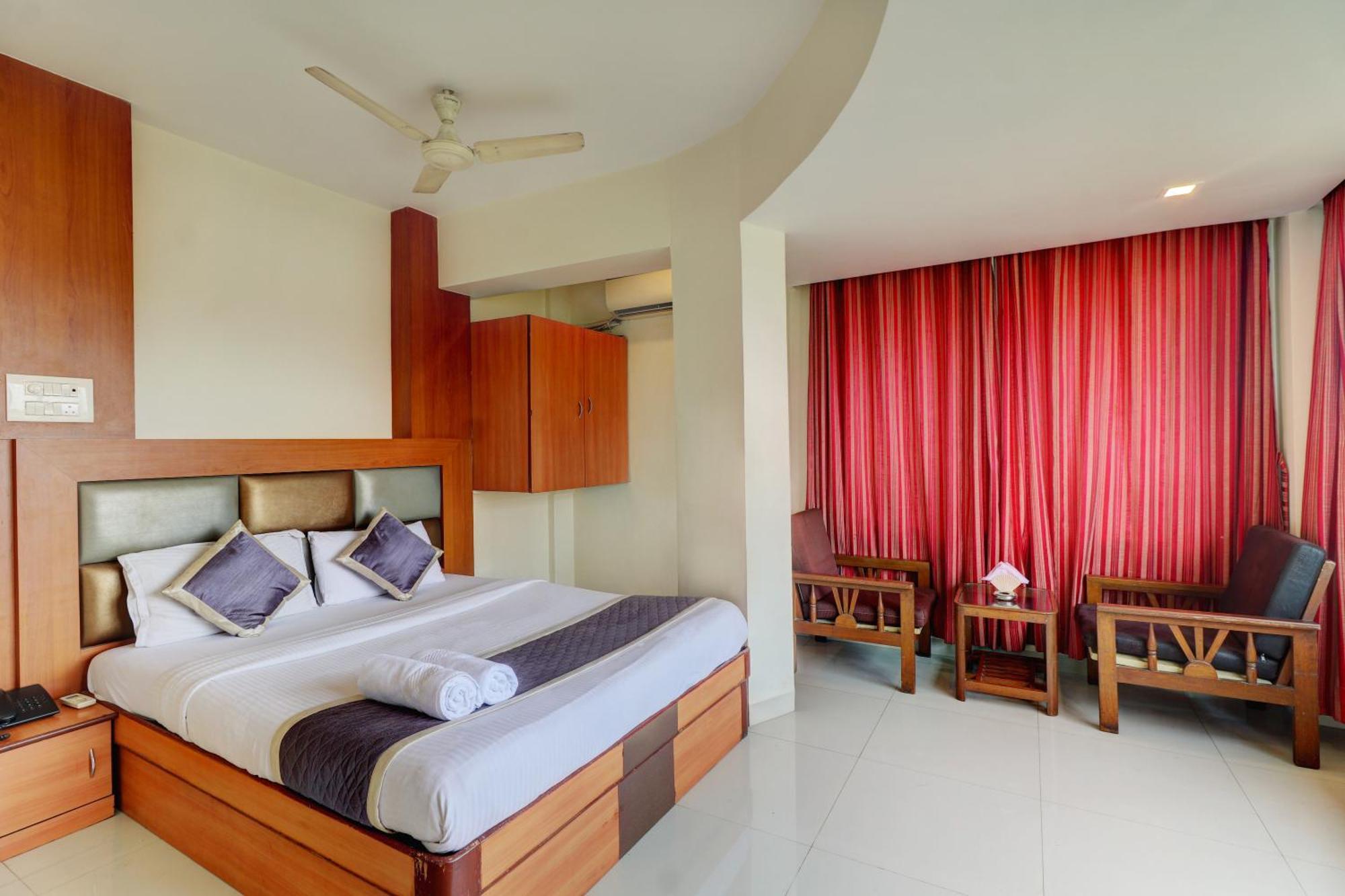 Hotel New Sarovar Grand Панвел Экстерьер фото